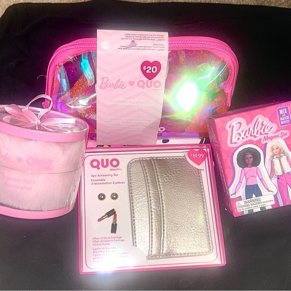Barbie Quo Pink Gift Bath lot bundle Magnet Puff wallet card earring valentines